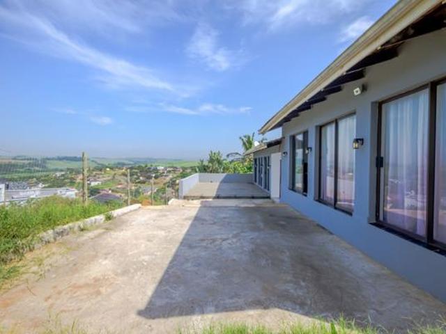 House for sale in La Mercy, Kwazulu-natal