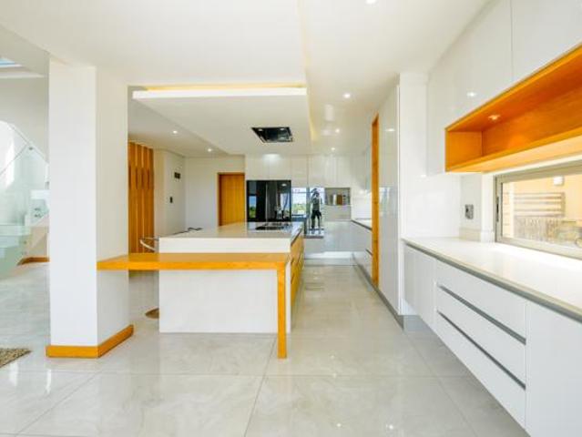 House for sale in La Mercy, Kwazulu-natal