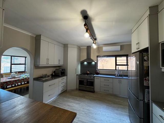 House for sale in Bergsig, Durbanville