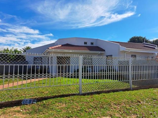 House for sale in Queenstown, Eastern Cape