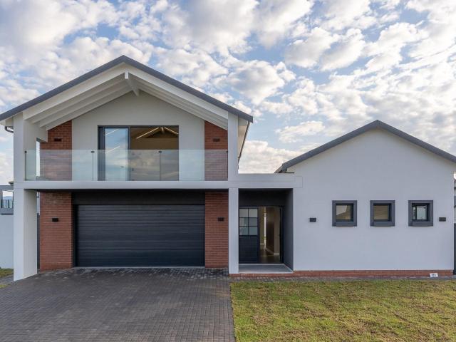 House for sale in Groot Brak Rivier, Western Cape