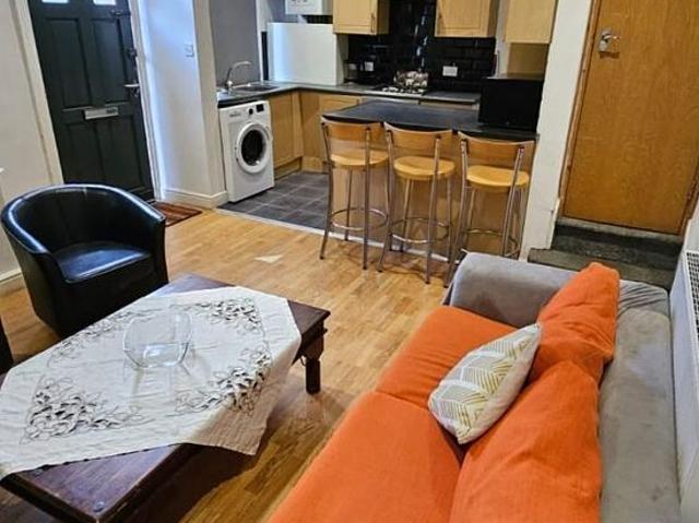 House for rent in Woodhouse, West Yorkshire