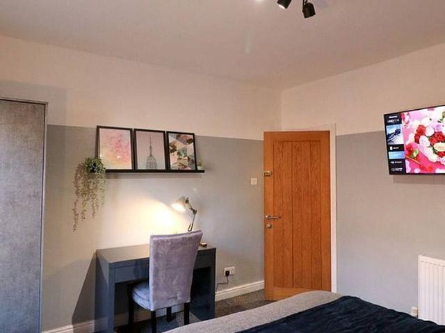 House for rent in Hyde Park, West Yorkshire