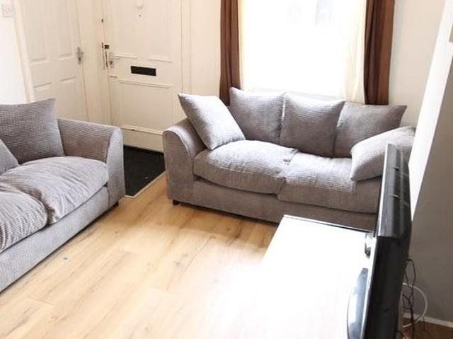 House for rent in Beckett Park, Headingley