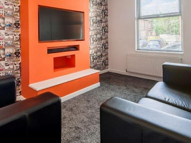 House for rent in Hyde Park, West Yorkshire