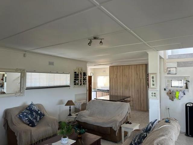 House for sale in Ugu District Municipality, Kwazulu-natal