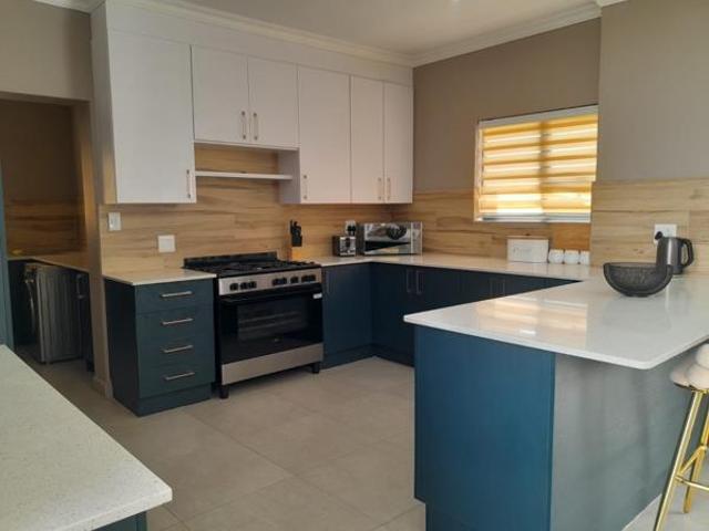 House for rent in North West