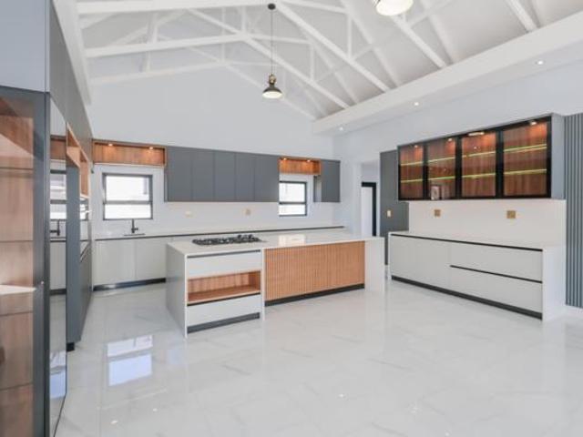 House for sale in North West