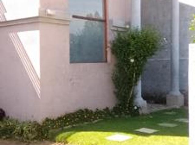 House for sale in Hartbeespoort Dam Nature Reserve, North West