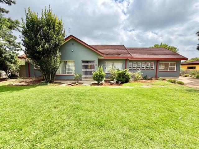 House for sale in Ditsobotla, North West
