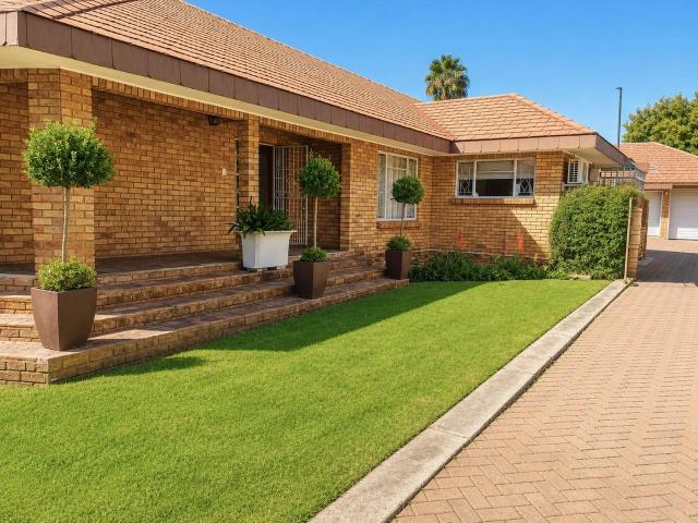 House for sale in Ditsobotla, North West