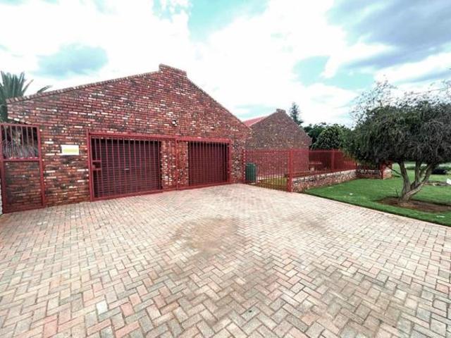 House for sale in Ditsobotla, North West