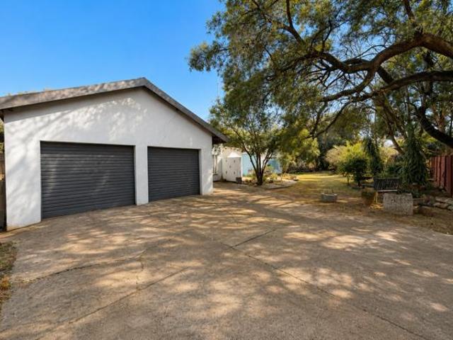 House for sale in Ditsobotla, North West