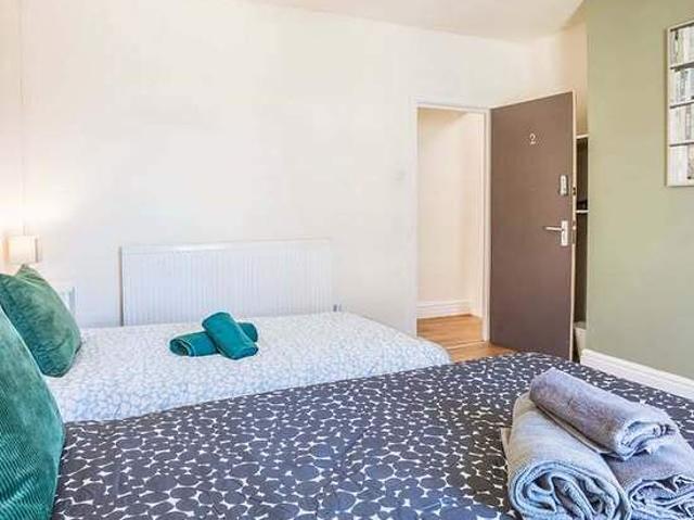 House for rent in Kensington, Calderstones