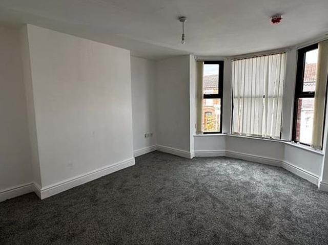 House for rent in Calderstones