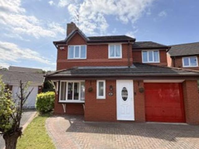 House for rent in Calderstones