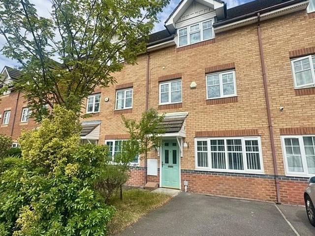 House for rent in Calderstones