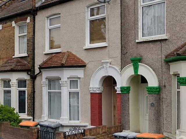 House for rent in London Borough of Newham, Greater London
