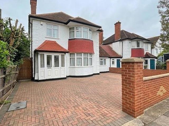 House for rent in The Hale, Greater London