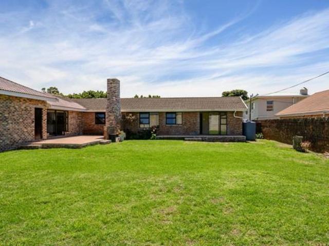 House for sale in Nelson Mandela Bay Ward 18, Nelson Mandela Bay Metropolitan Municipality