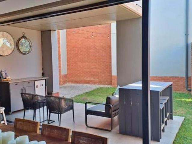 House for rent in Waterkloof, Gauteng