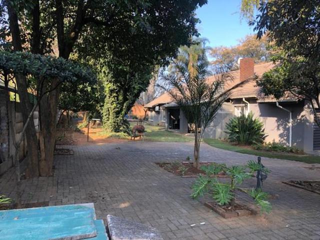 House for rent in Waterkloof, Gauteng