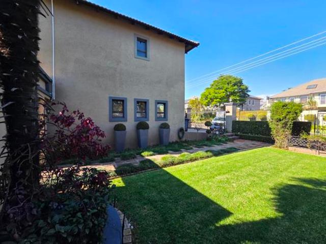 House for rent in Waterkloof, Gauteng