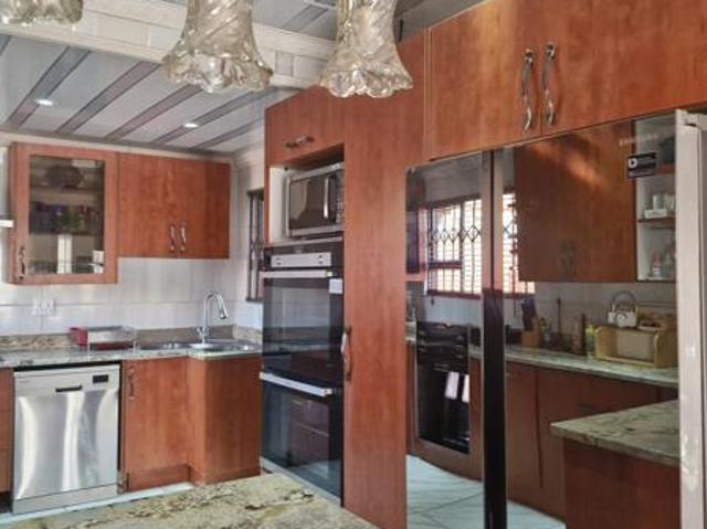House for rent in Waterkloof, Gauteng