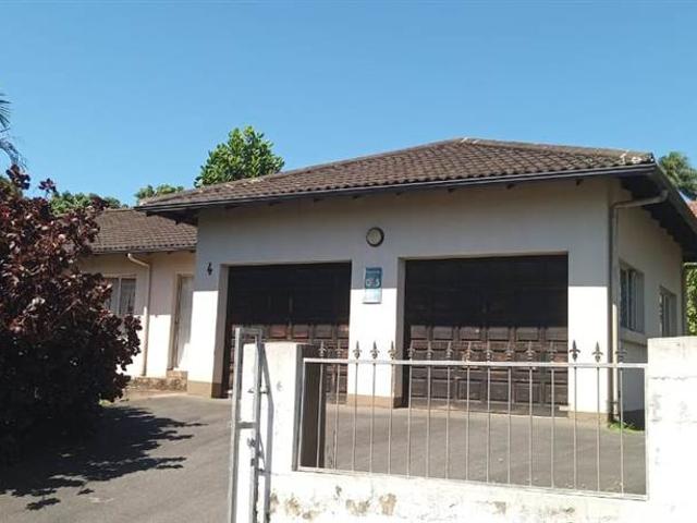 House for sale in Tongaat Beach, Kwazulu-natal