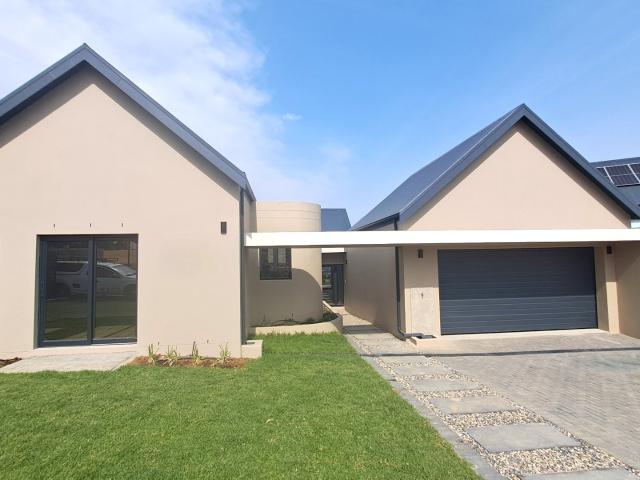 House for sale in West Coast, Riebeeck Valley