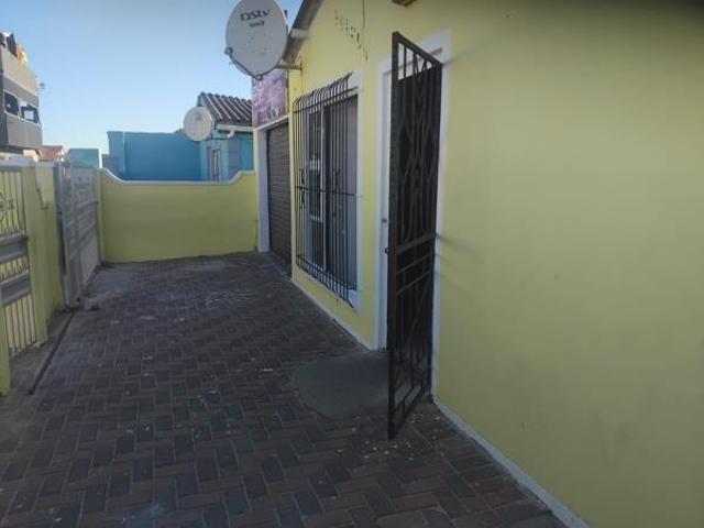 House for sale in Cape Town, Western Cape