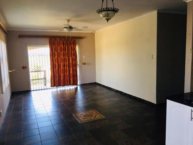 House for sale in Ugu District Municipality, Kwazulu-natal