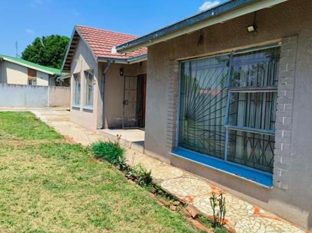 House for sale in Waterkloof, Gauteng
