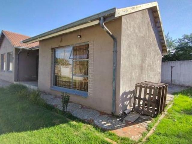 House for sale in Waterkloof, Gauteng