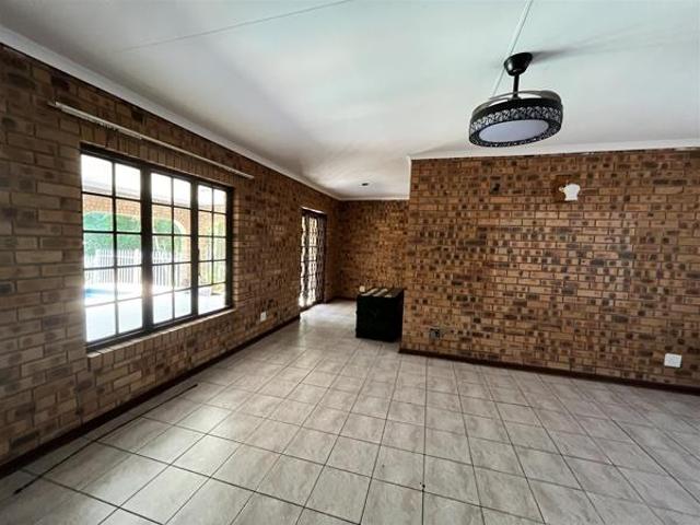 House for sale in Richards Bay, uMhlathuze Local Municipality