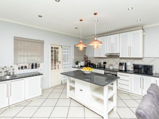 House for sale in UMhlathuze Municipality, Kwazulu-natal