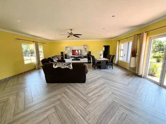 House for sale in Richards Bay, uMhlathuze Local Municipality