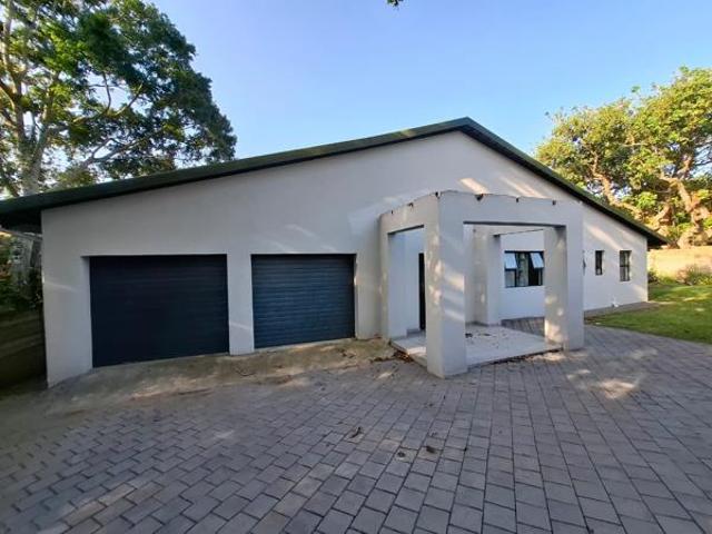 House for sale in UMhlathuze Municipality, Kwazulu-natal