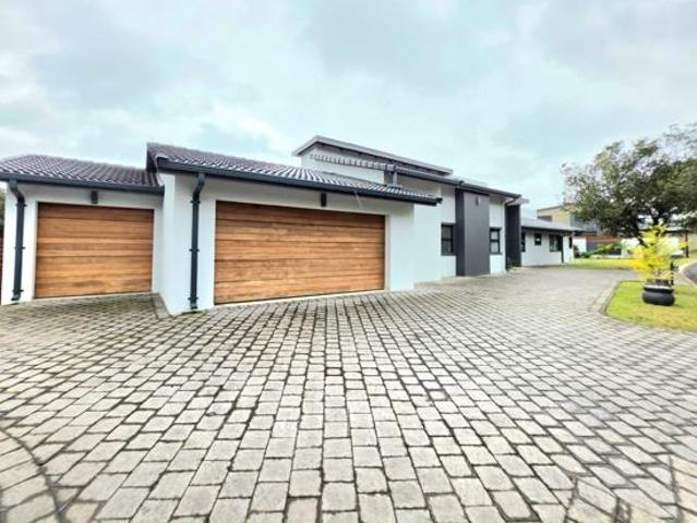 House for sale in UMhlathuze Municipality, Kwazulu-natal