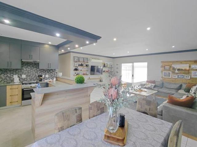 House for sale in UMhlathuze Municipality, Kwazulu-natal
