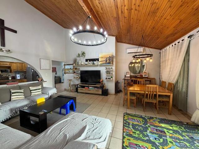 House for sale in Richards Bay, uMhlathuze Local Municipality