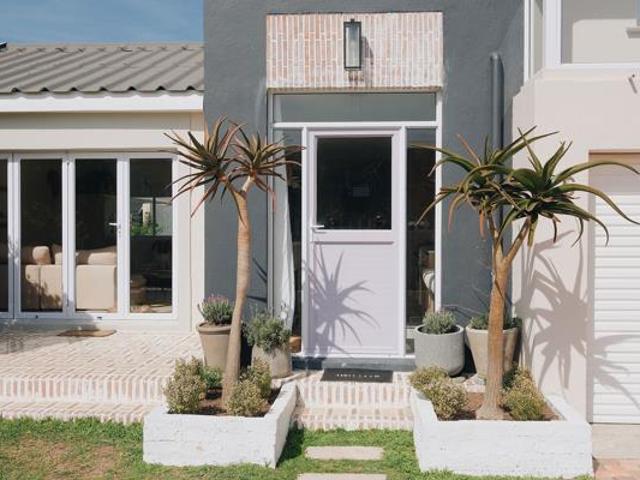 House for sale in Cape Town, Western Cape