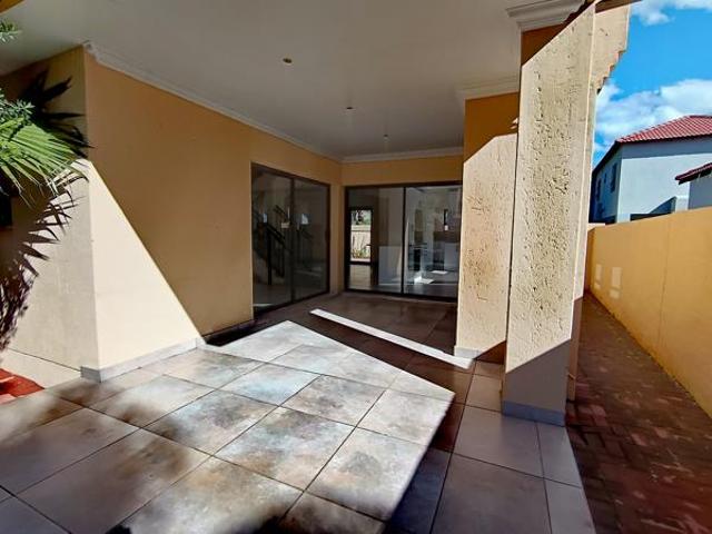 House for rent in North West