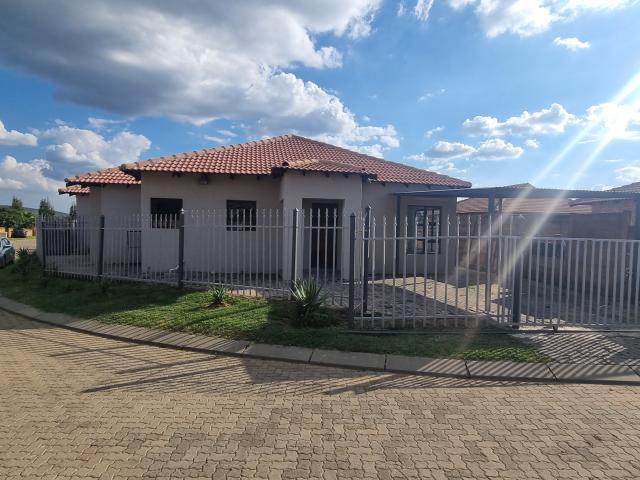 House for sale in Melodie, Madibeng Local Municipality