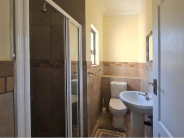 House for rent in North West