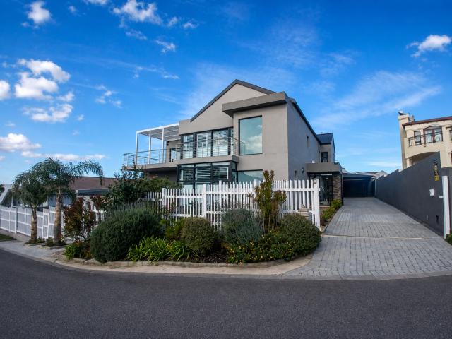 House for sale in Groot Brak Rivier, Western Cape