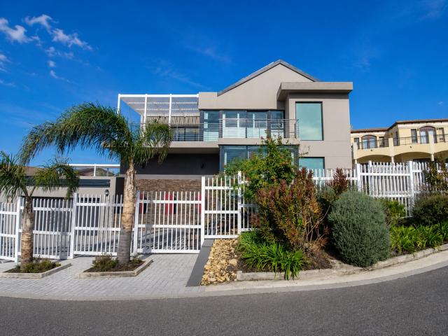 House for sale in Groot Brak Rivier, Western Cape