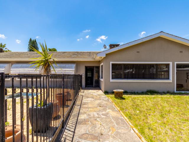 House for sale in Cape Town, Western Cape