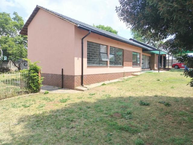 House for sale in Krugersdorp, Mogale City Local Municipality