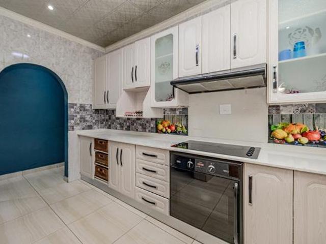 House for sale in West Rand Garden estates, Westonaria Local Municipality